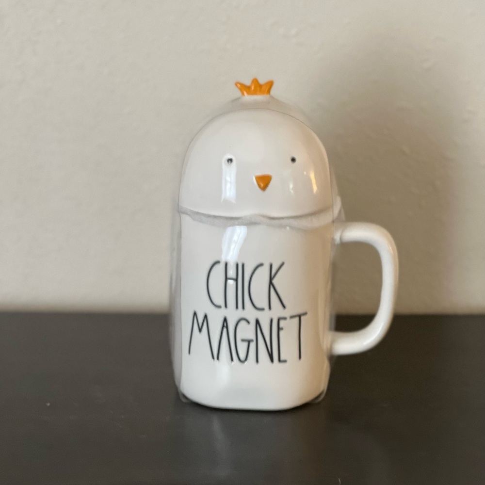 Rae Dunn CHICK MAGNET mug with topper